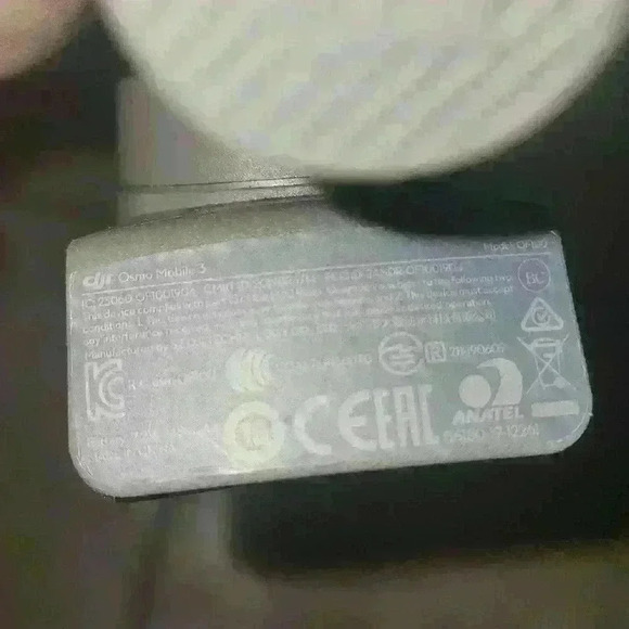 DJI OSMO SMARTPHONE STABILIZER GIMBAL - Picture 3 of 4